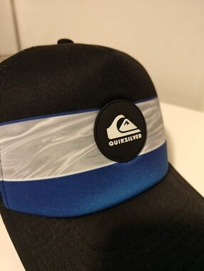 Quiksilver Black Surfer Trucker Hat